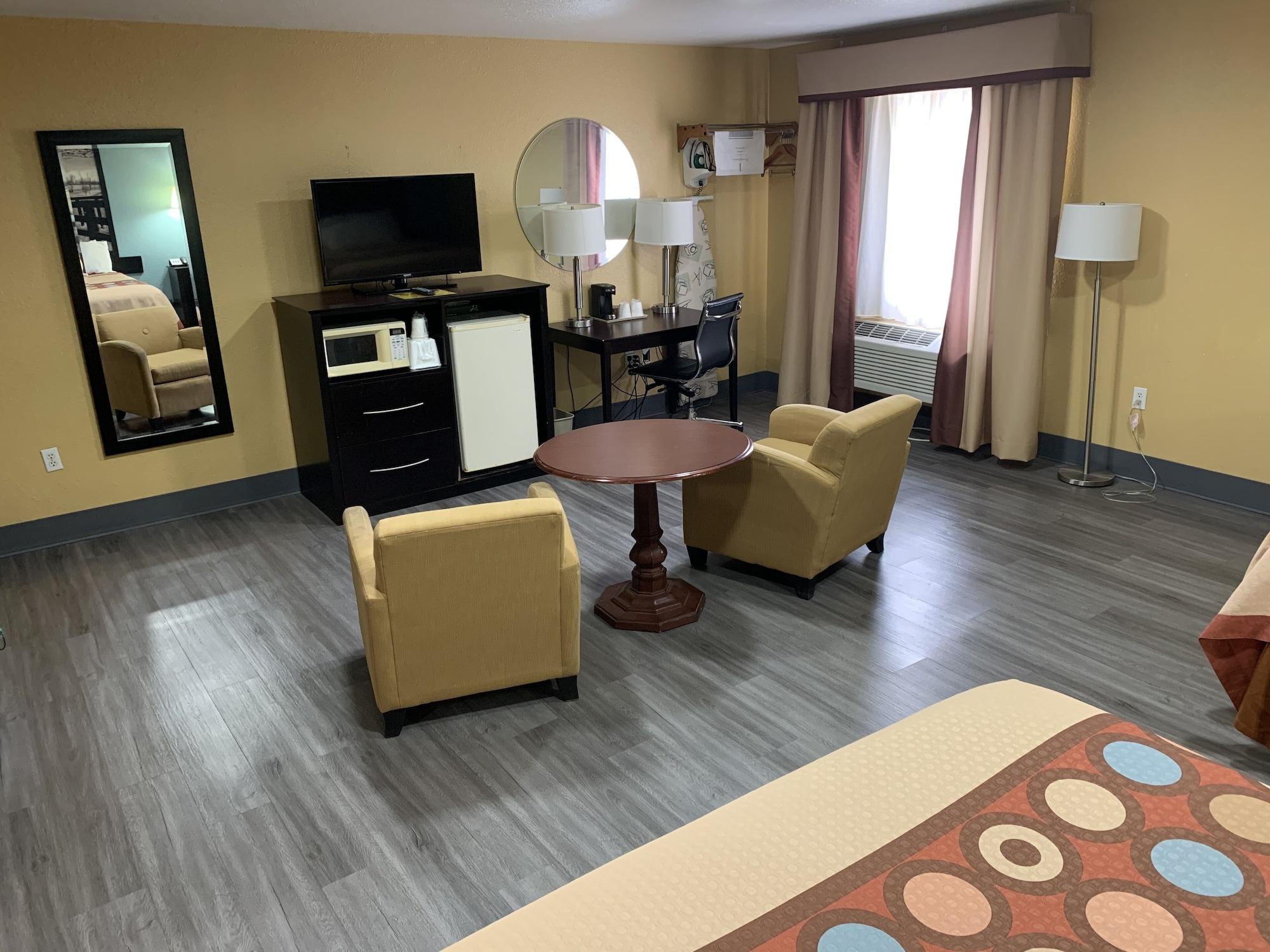 Super 8 By Wyndham Richmond Hotel Екстериор снимка